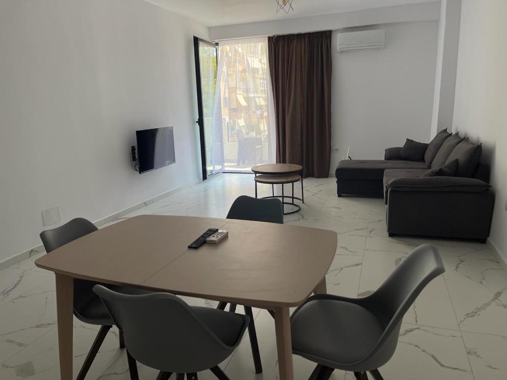 Sunrose Residences Sarandë Exterior foto