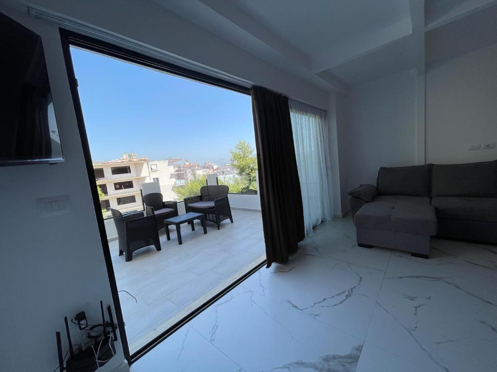 Sunrose Residences Sarandë Exterior foto